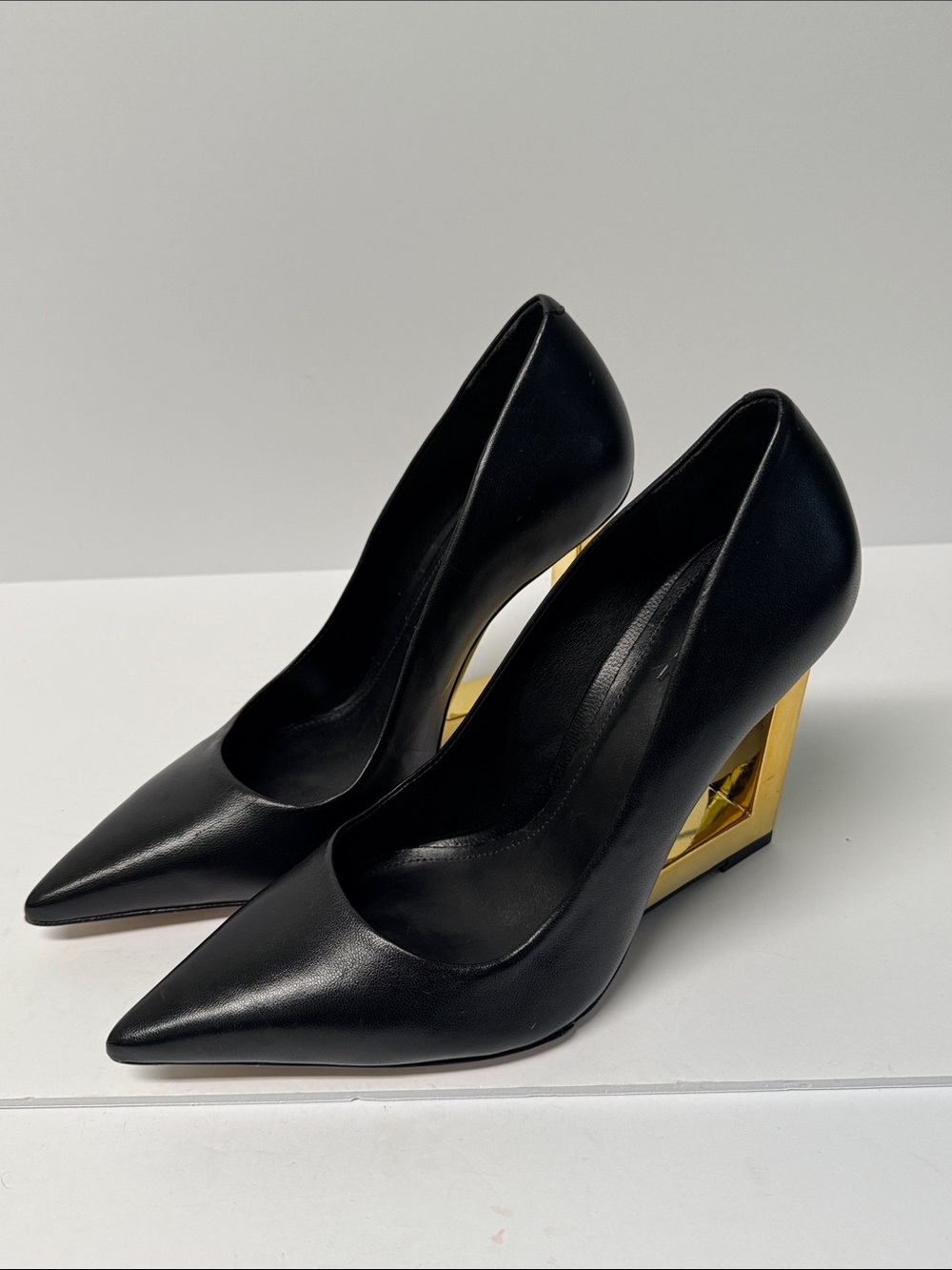 SCHUTZ Filipa Black Pointed Toe Leather Pumps Size 9.5 B
